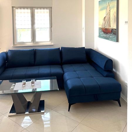 Apartmani Velic Vir Exterior photo
