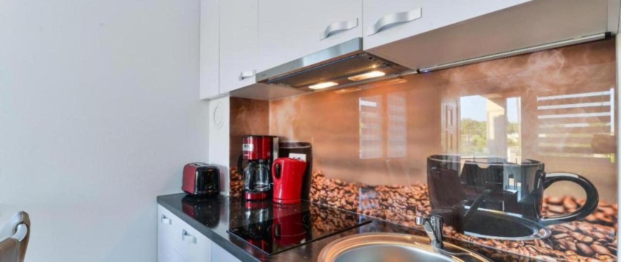 Apartmani Velic Vir Exterior photo
